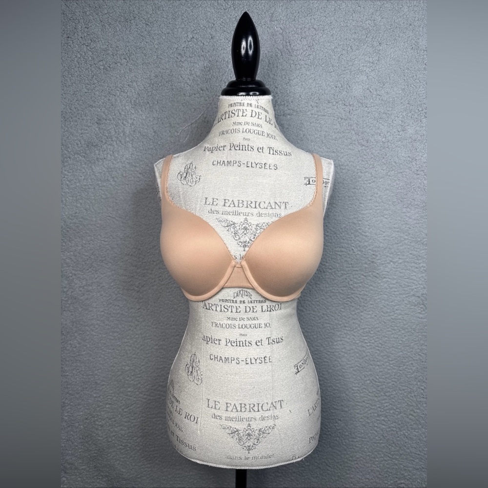 VICTORIA’S SECRET Perfect Shape Push-up PADDED beige BRA size 32DDD NWT